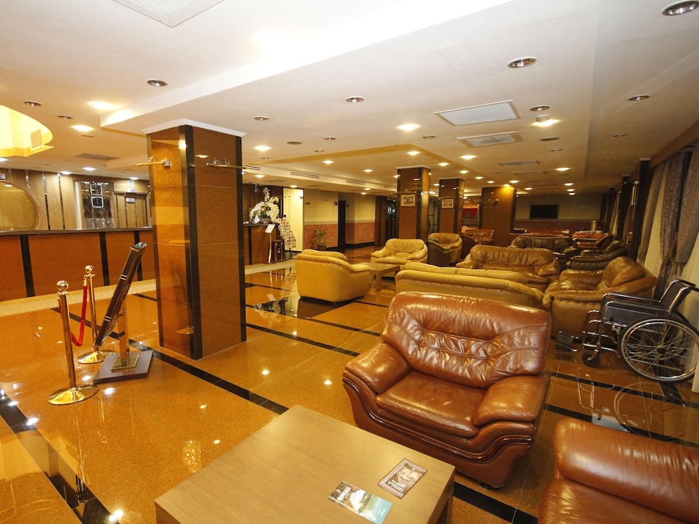 Met Gold Hotel 18/22