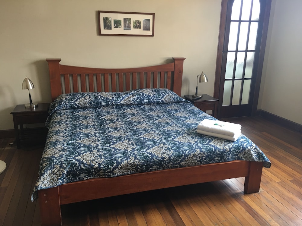 Costa Rica Guesthouse 60/70