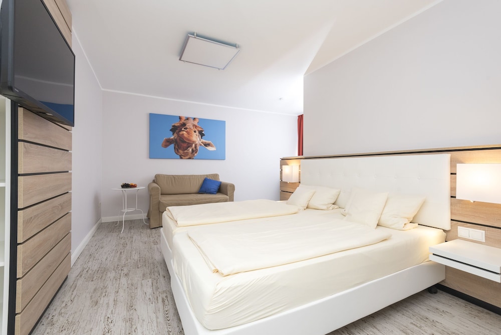 Hotel Tiek 12/50