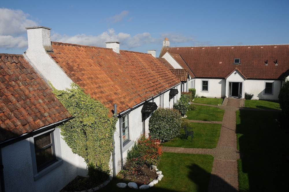 The Inn at Lathones 66/72