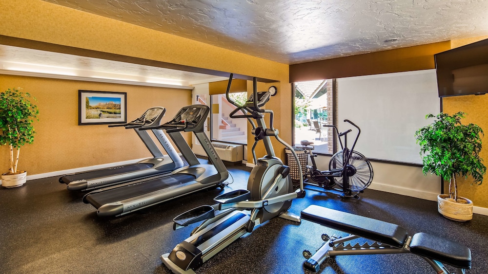 Town & Country Inn 29/50