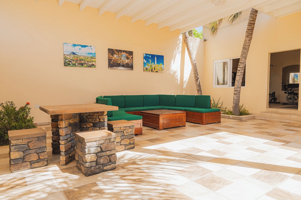 Juanedu Suites 25/50
