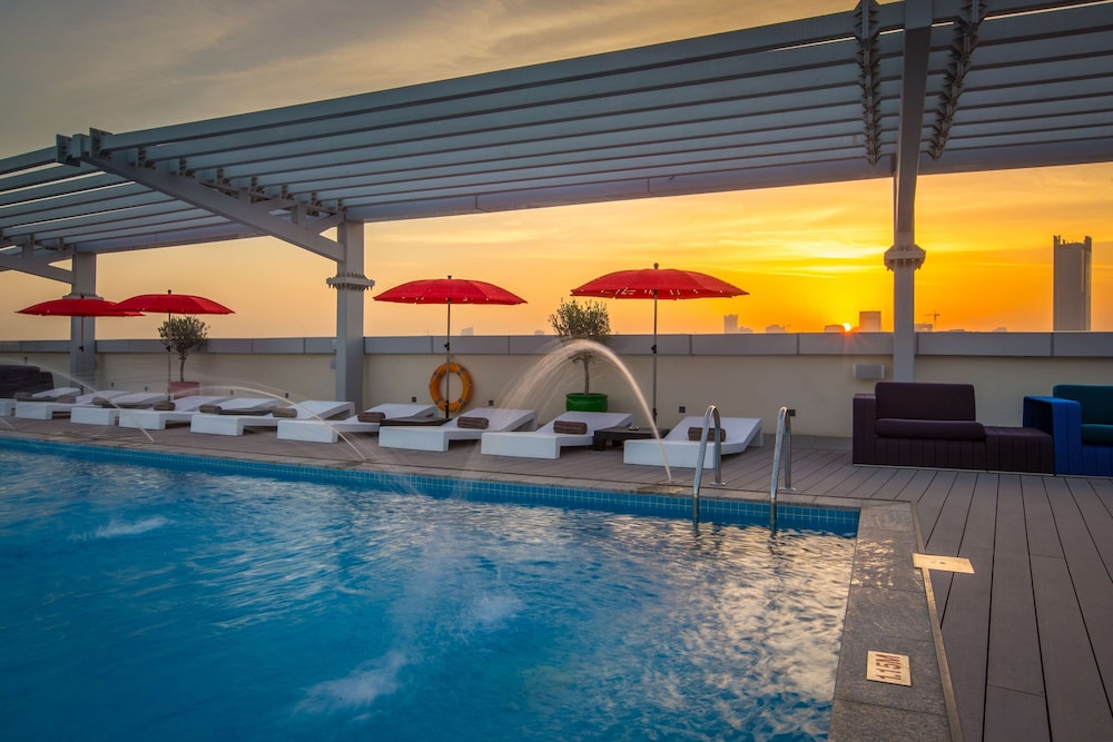 Park Inn By Radisson Dubai Motor City 72/76