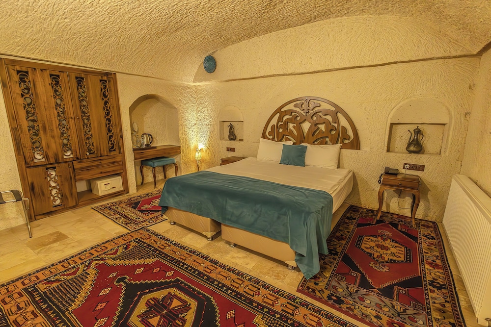 Miracle Cave Hotel 14/50