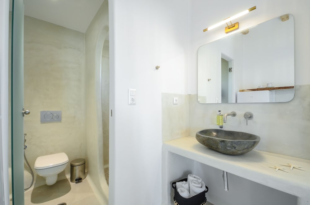 GRAND, SUITE, HOT TUB