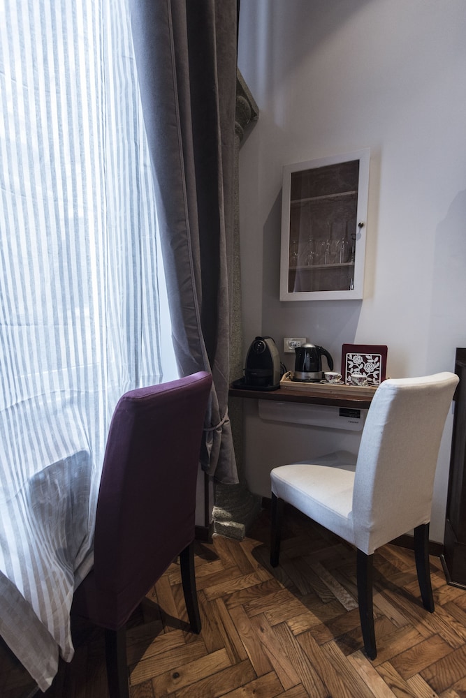 Vite Suites 12/28