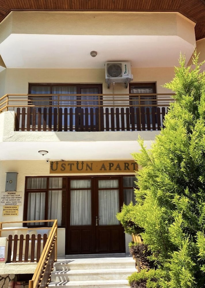 Ustun Apart 1/50