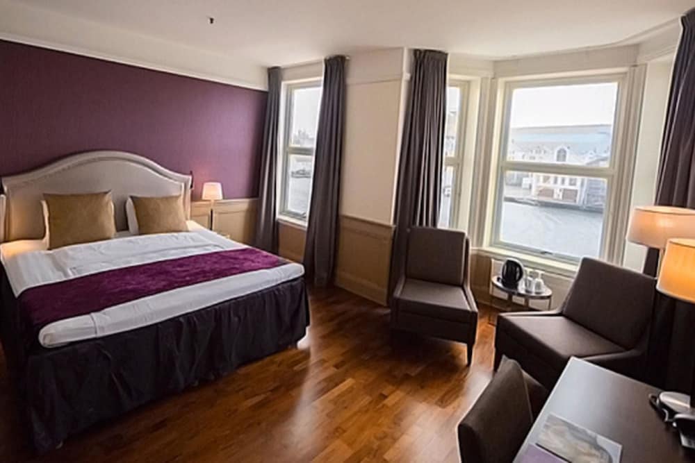 Home Hotel Amanda 3/50