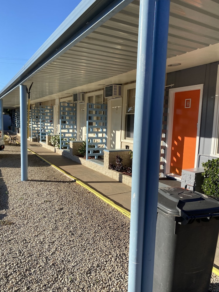 Paddle Steamer Motel 15/41