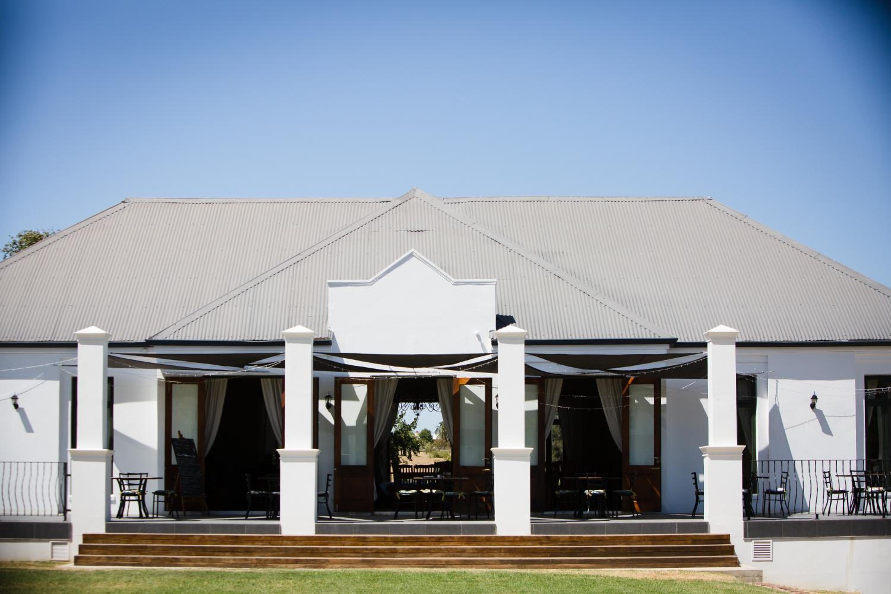 Manley Wine Estate 2/24