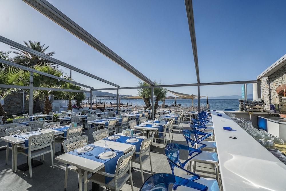 Babana Hotel 65/83