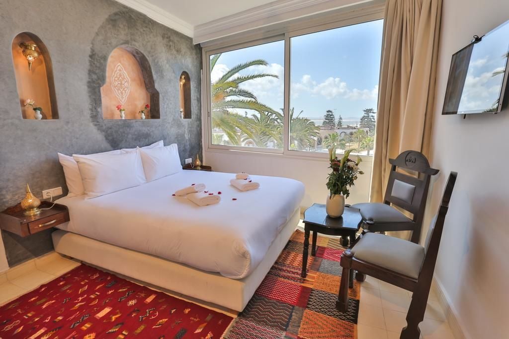 LUXURY, STUDIO, KING BED, SEA VIEW, SOFA