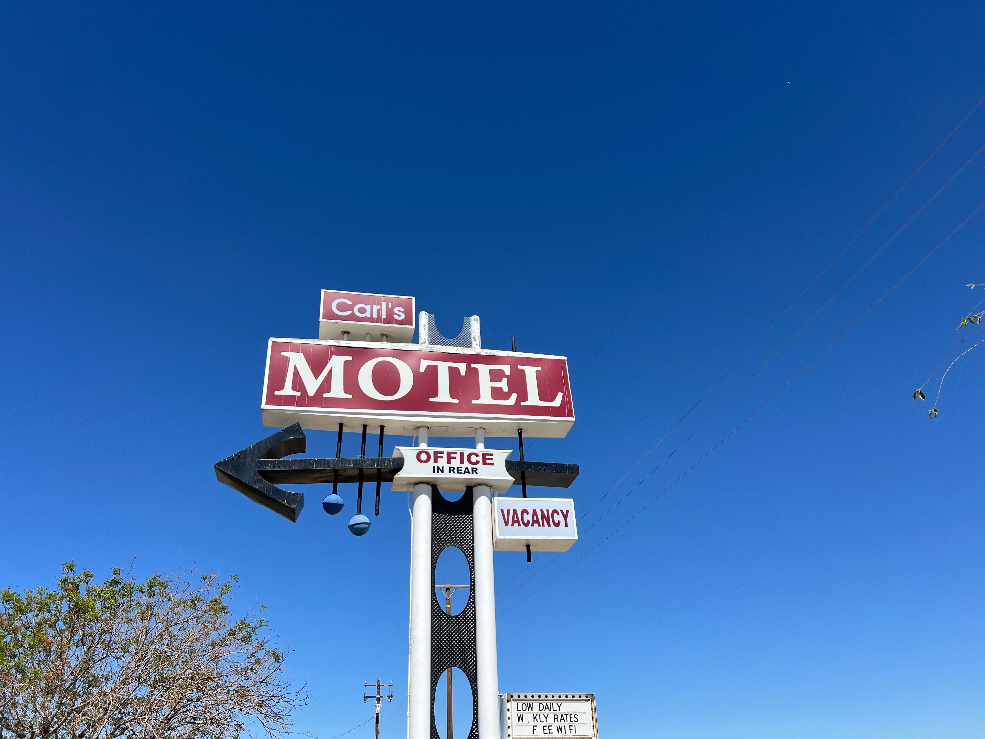 Carls Motel 6/24