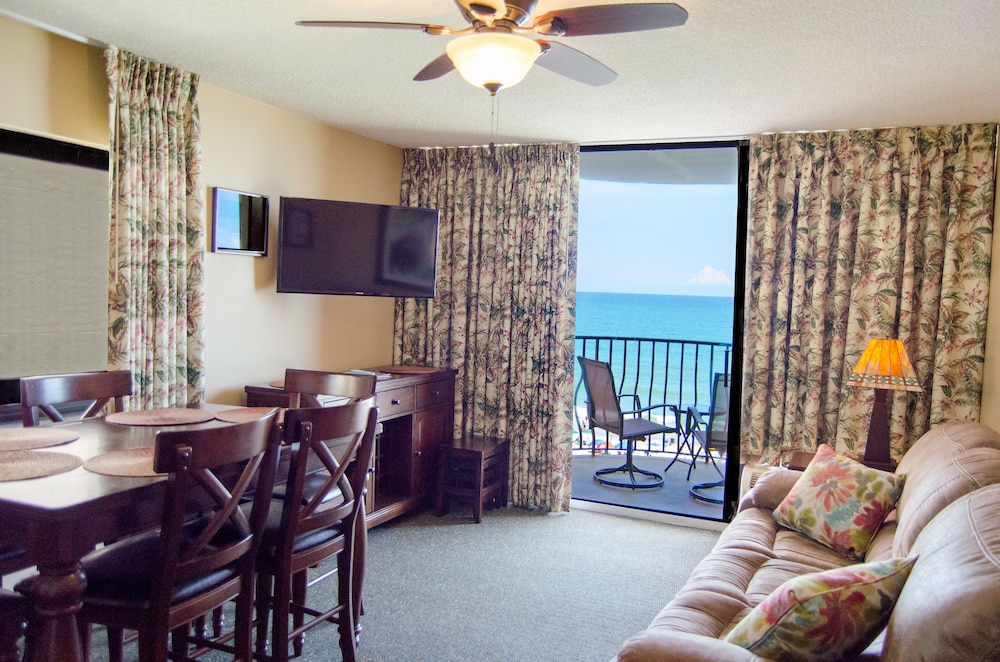 Palms Resort 75/79
