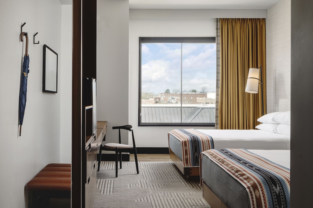 Hotel Tupelo, a Wyndham Hotel 21/56