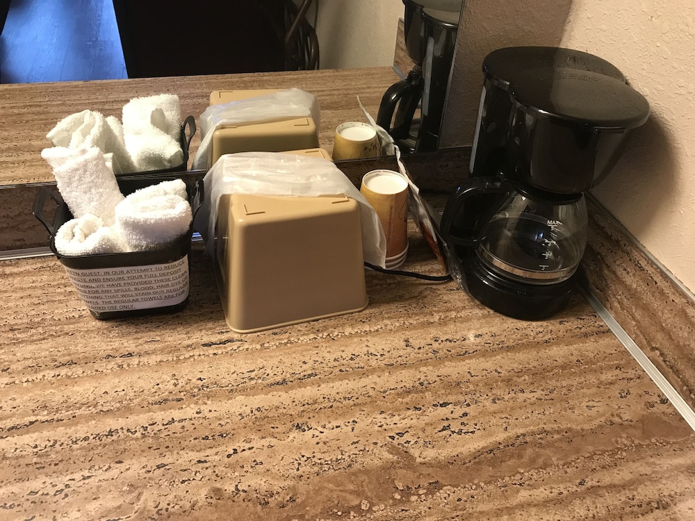 Smokey Point Motor Inn 49/69