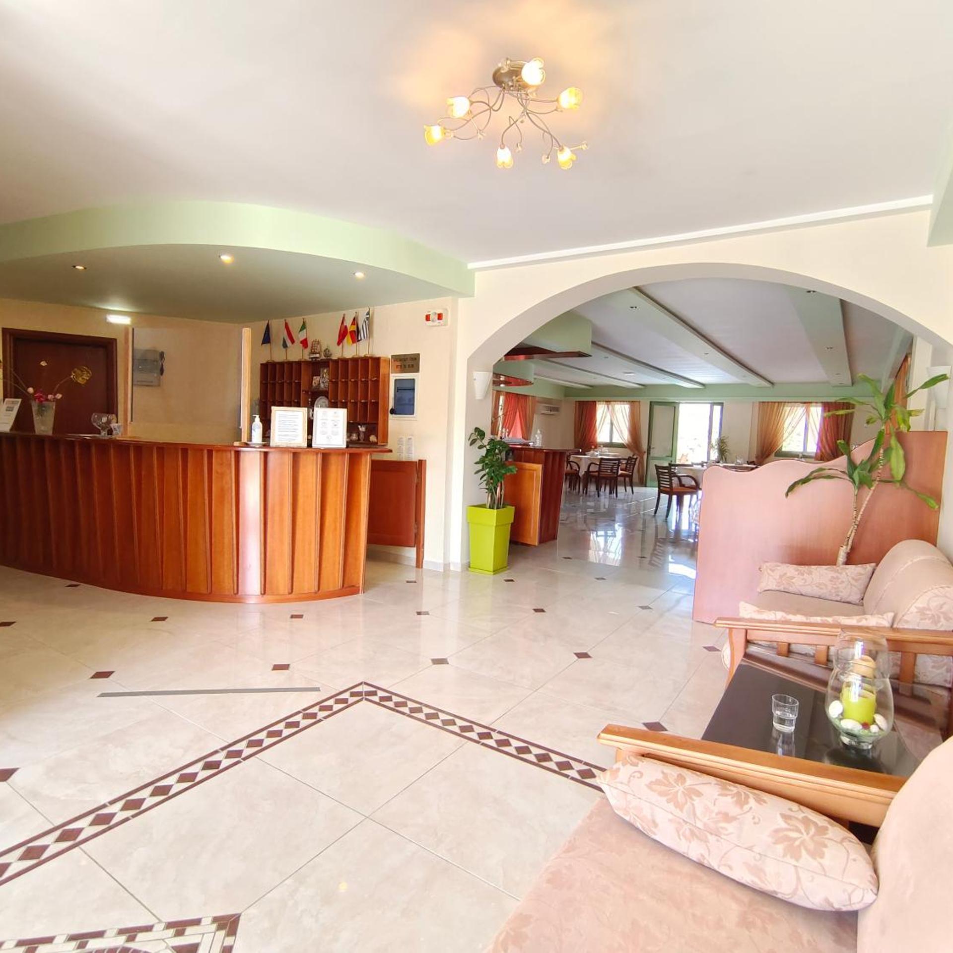 Alex Luxury Apartments and Studios 9/60