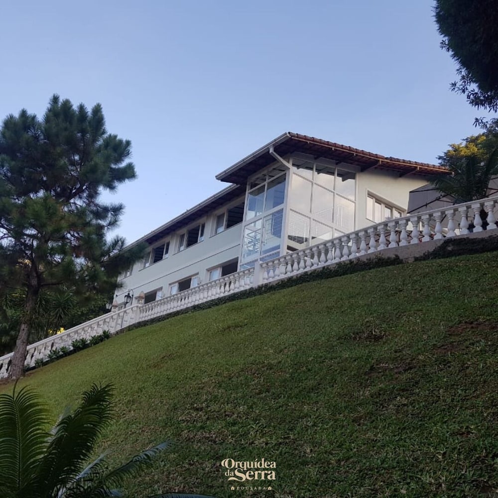 Pousada Orquídea Da Serra 6/40