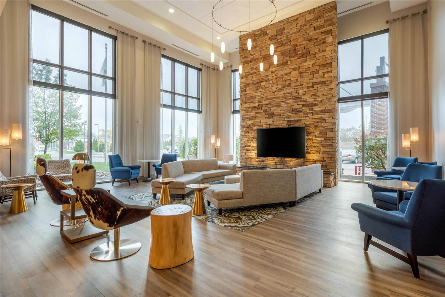 Cambria Hotel Akron - Canton Airport 32/41