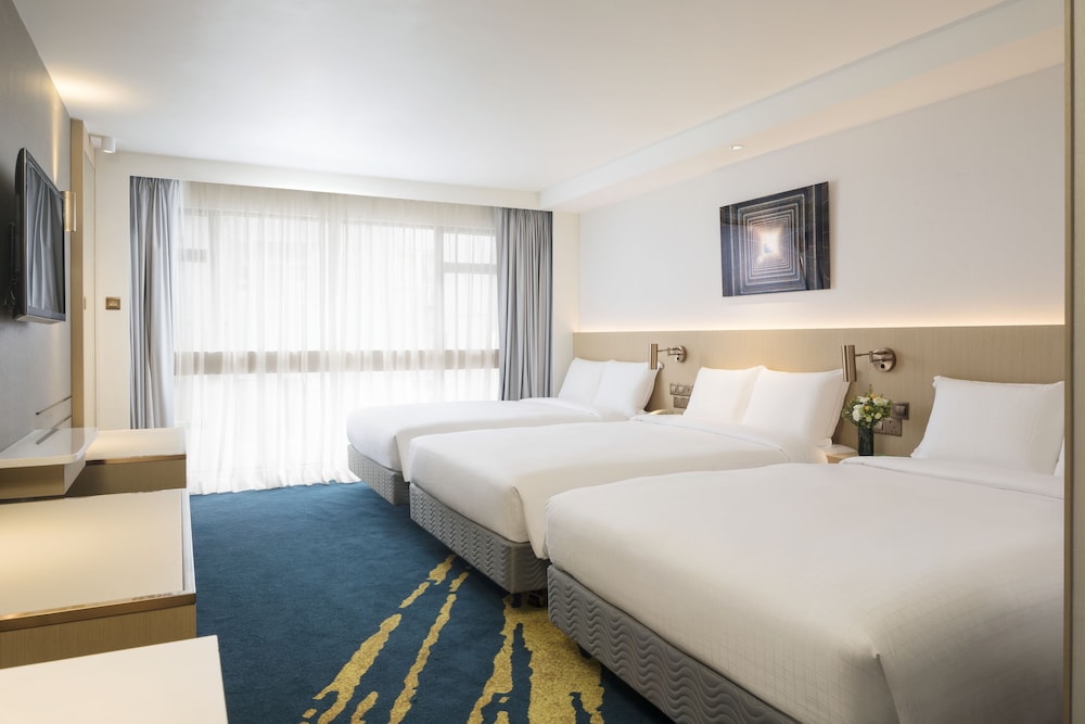Holiday Inn Golden Mile Hong Kong 14/79