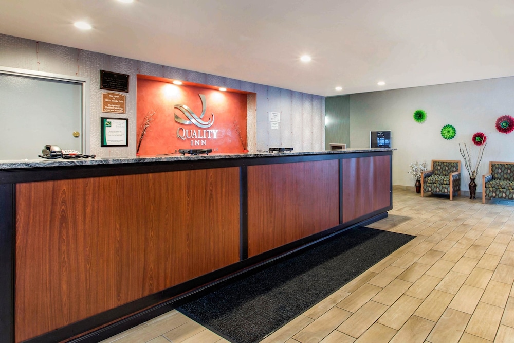 Quality Inn West Springfield 8/48