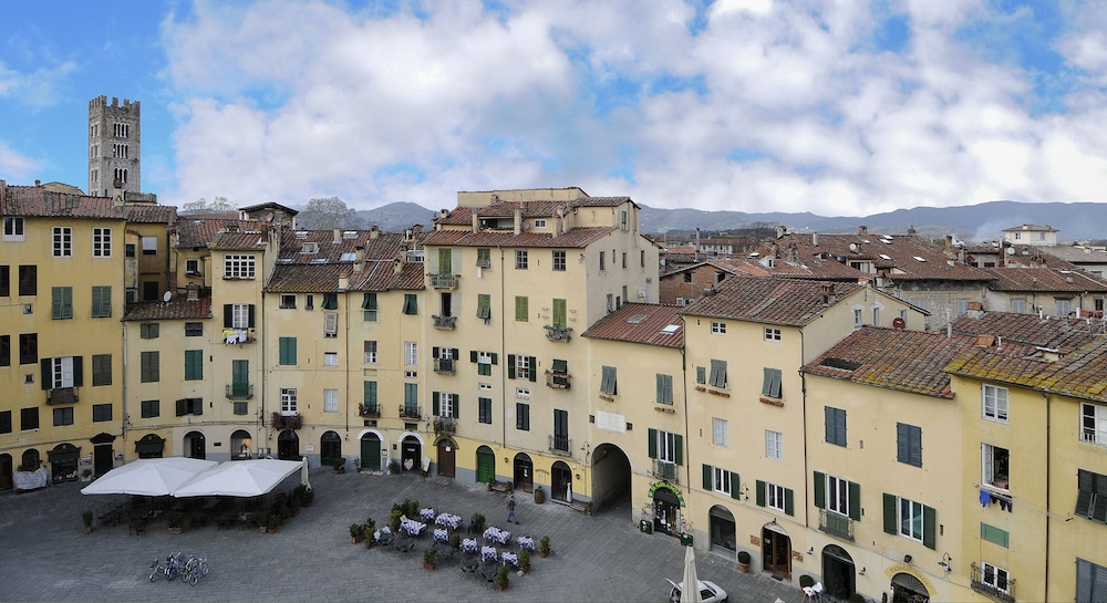 B&B Arena Di Lucca 24/28