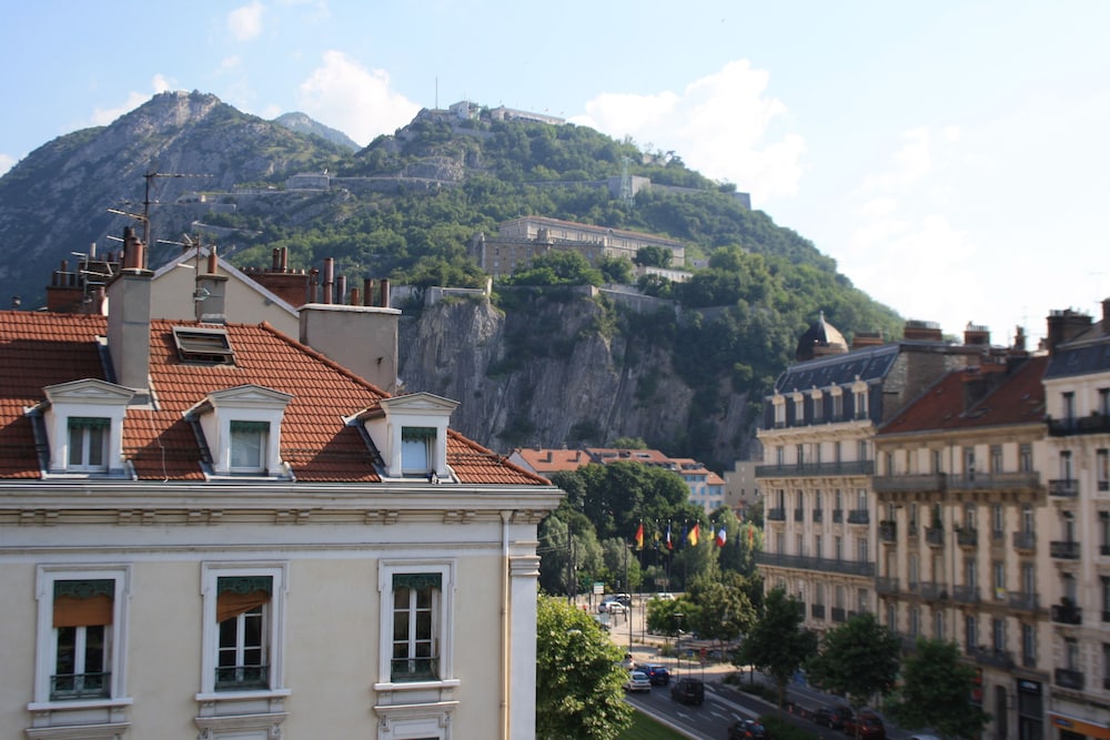 Ibis Styles Grenoble Centre Gare 3/68