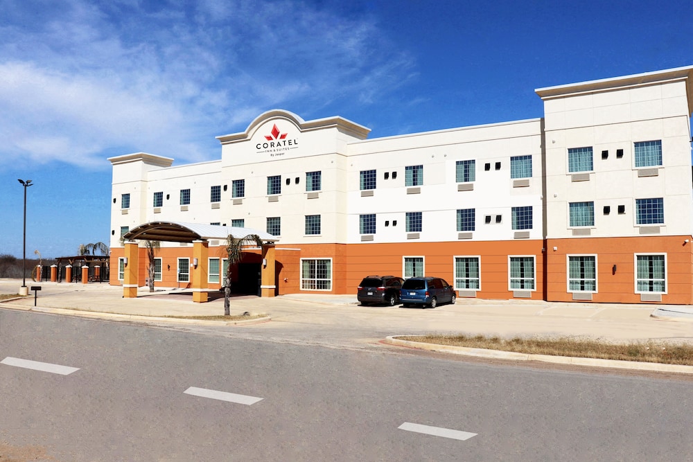 Surestay Hotel by Best Western Cotulla 1/44