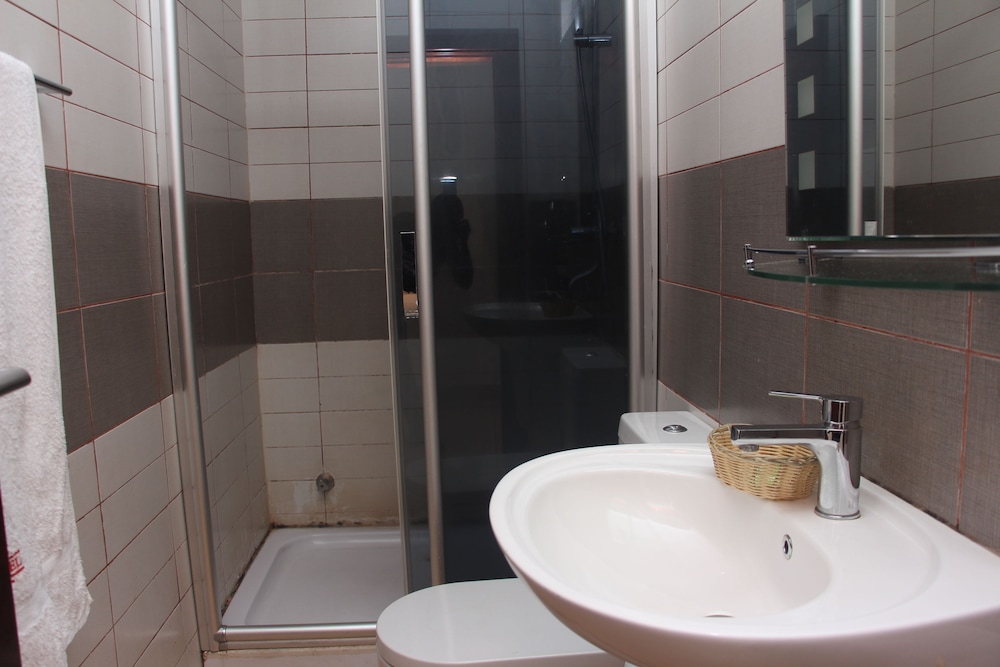 Vynedresa Hotel 39/46