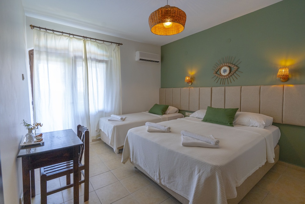 2 BEDROOMS, FAMILY