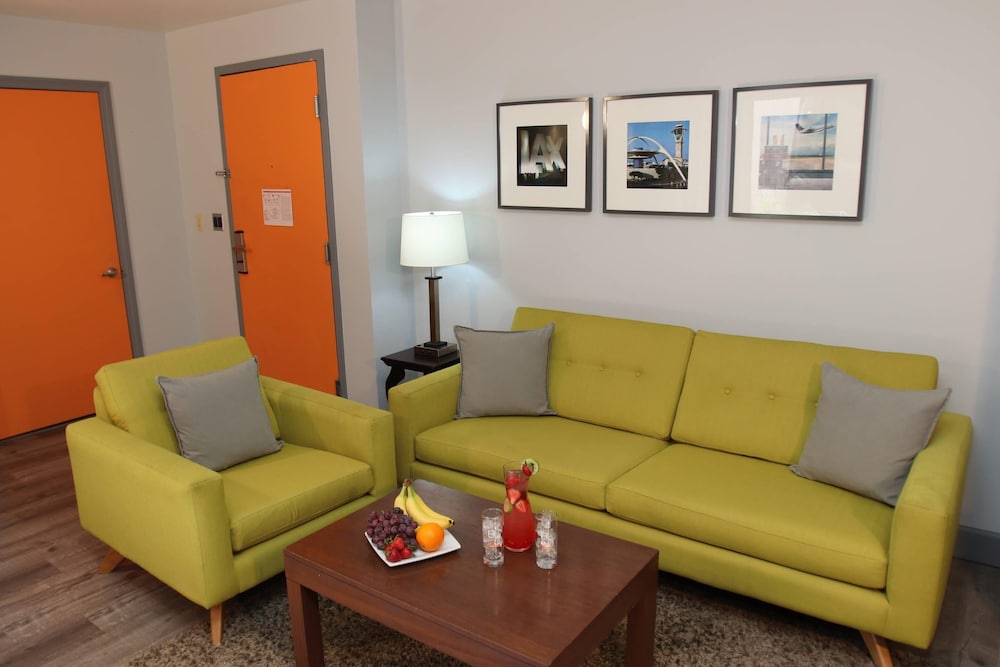 BLVD Hotel and Studios Universal-Hollywood, an Ascend Collection Hotel 56/75