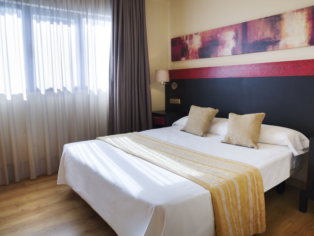 Apartamentos MS Puerto Marina 17/50