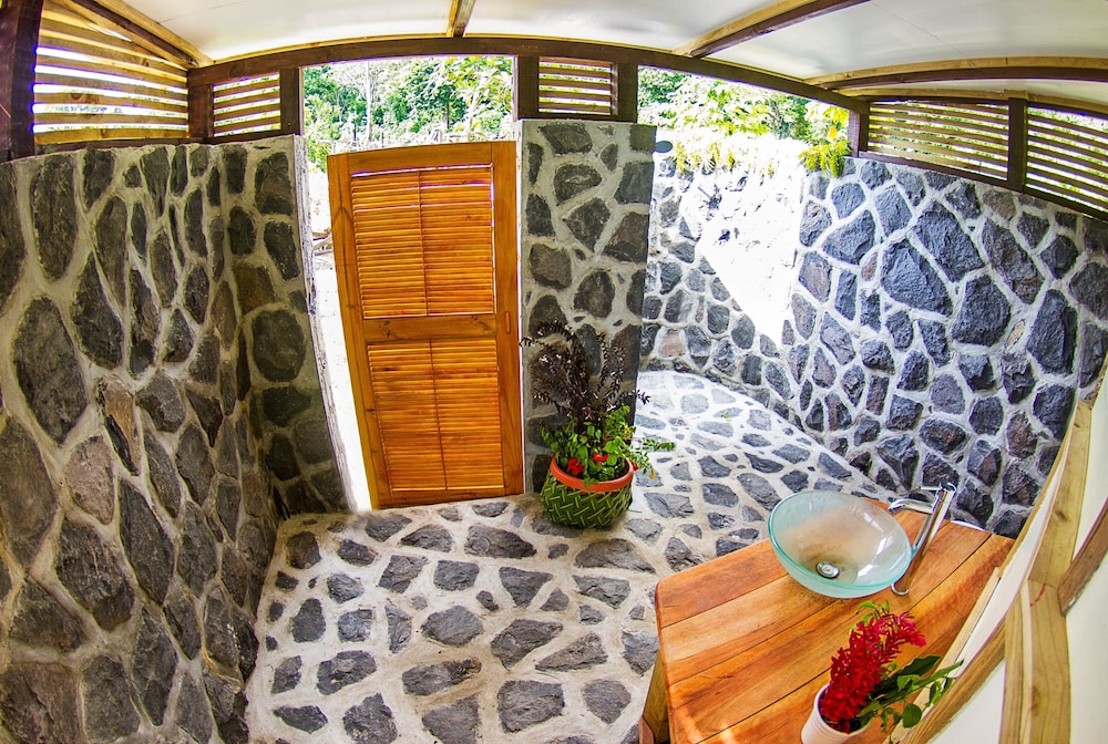 Aganoa Lodge Samoa 3/31