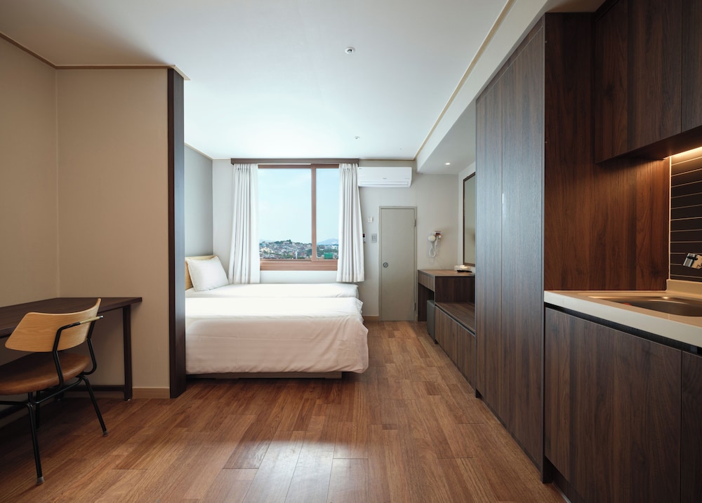 Western Co-op Hotel and Residence 33/62