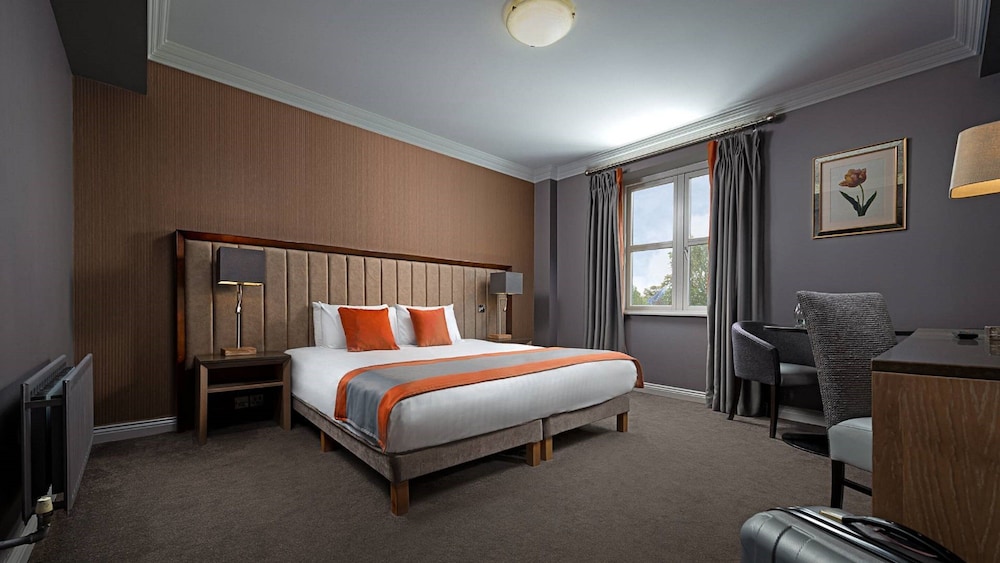 Midlands Park Hotel 27/82