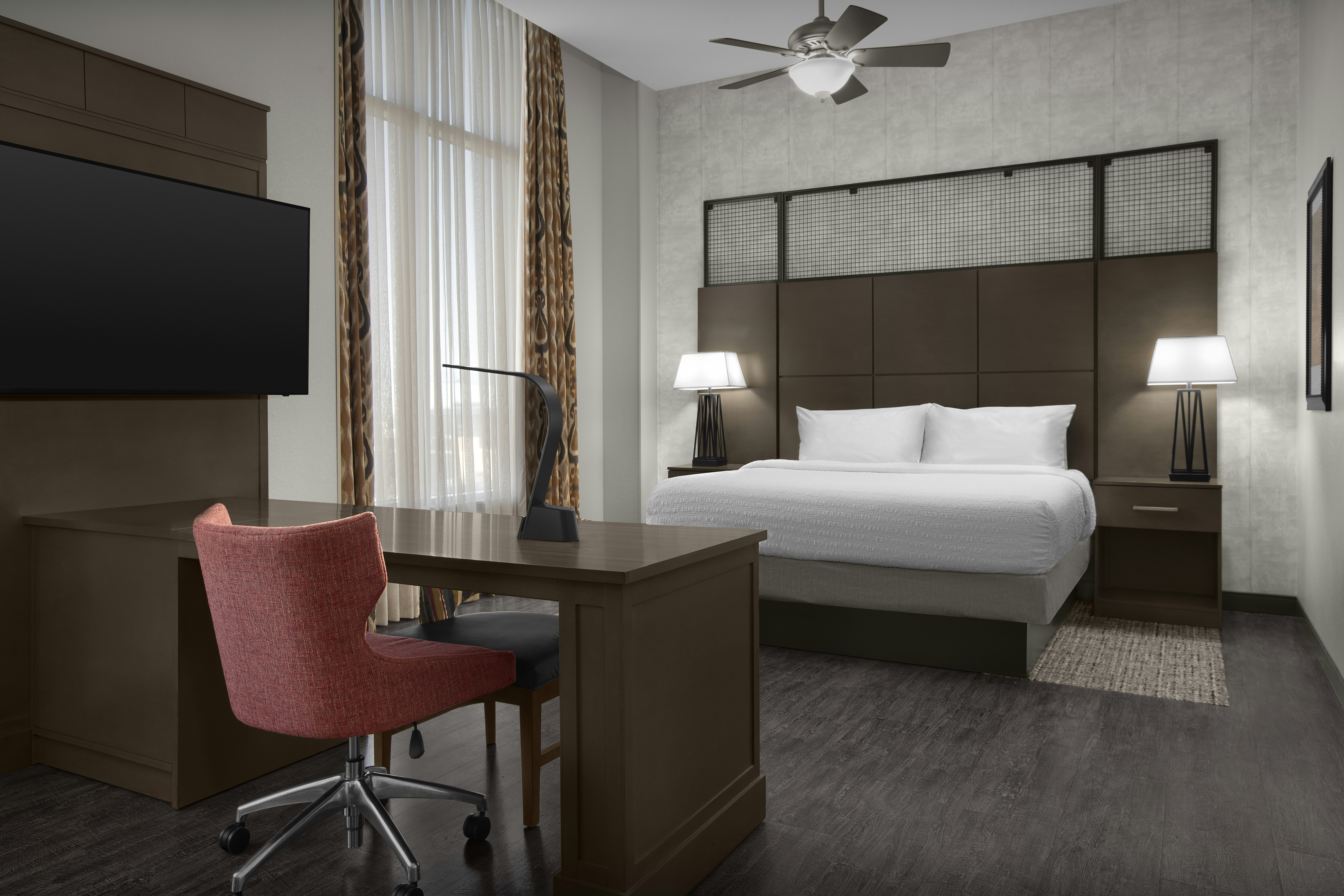 ROOM, KING BED, SOFA, ACCESSIBLE