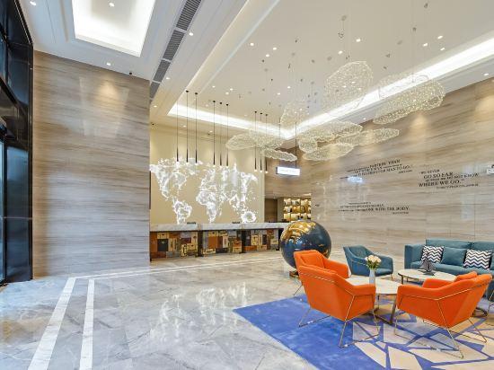 Kyriad Marvelous Hotel (Dongguan Huayang Lake University City Store) 7/52