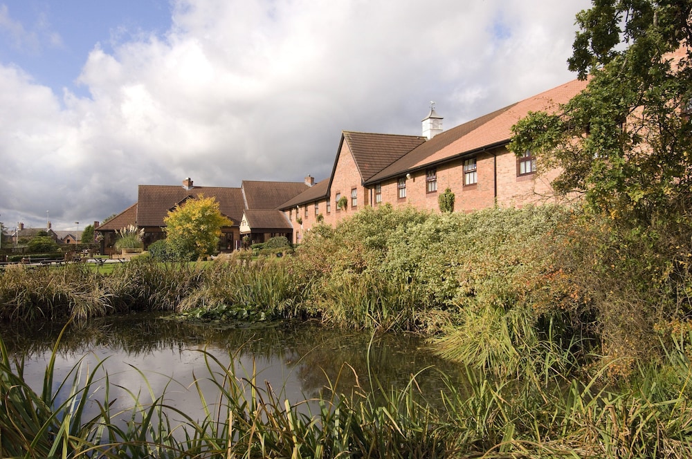Premier Inn Crewe West 44/50