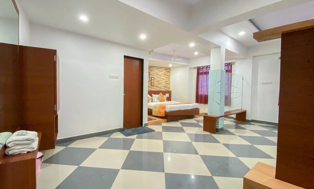 Hotel Gomti 5/40
