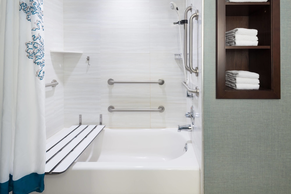 Residence Inn by Marriott Rochester Henrietta 12/64