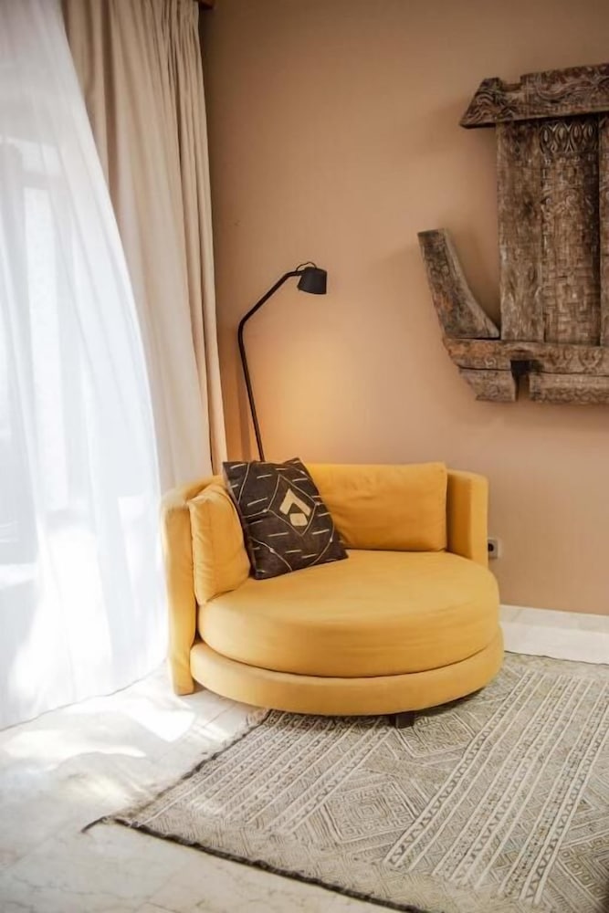 The Giri Residence Hotel & Spa 17/39