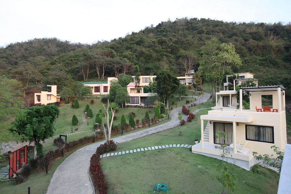 Hi - Scene Resort 58/69