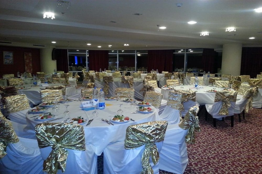 Royal Sebaste Hotel 31/42