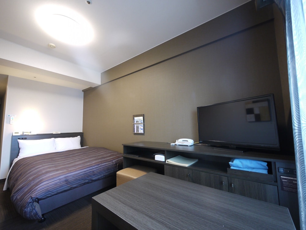Room, Semi Double Bed, East Wing, Smoking