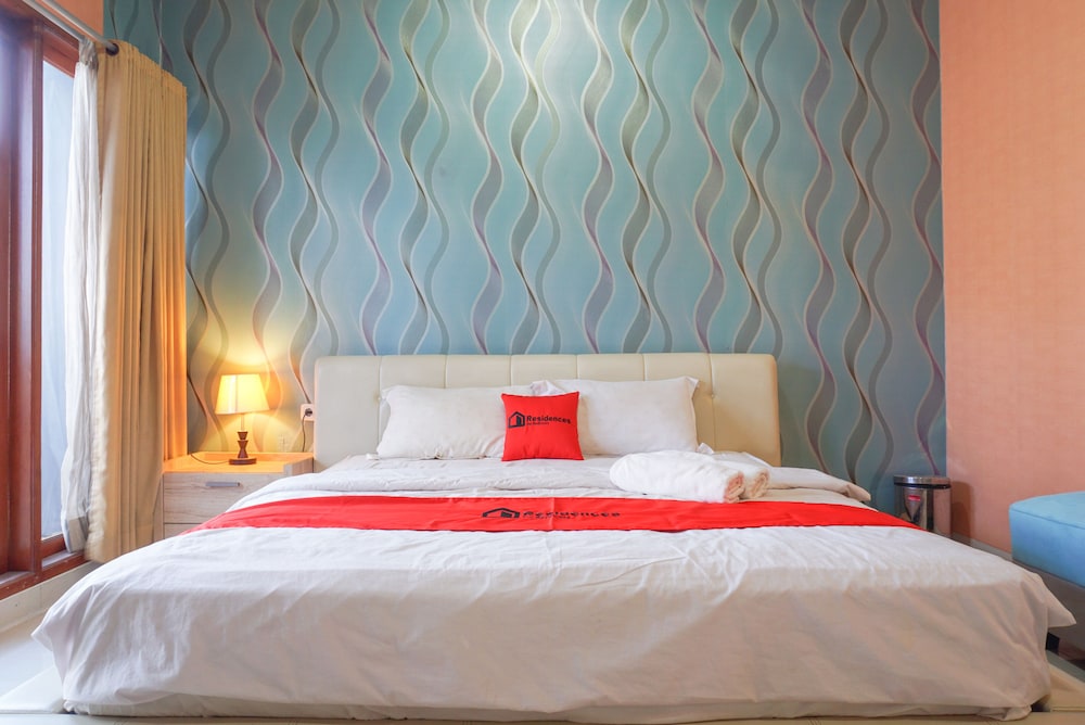 Residences By RedDoorz near Kemang Square 6/33