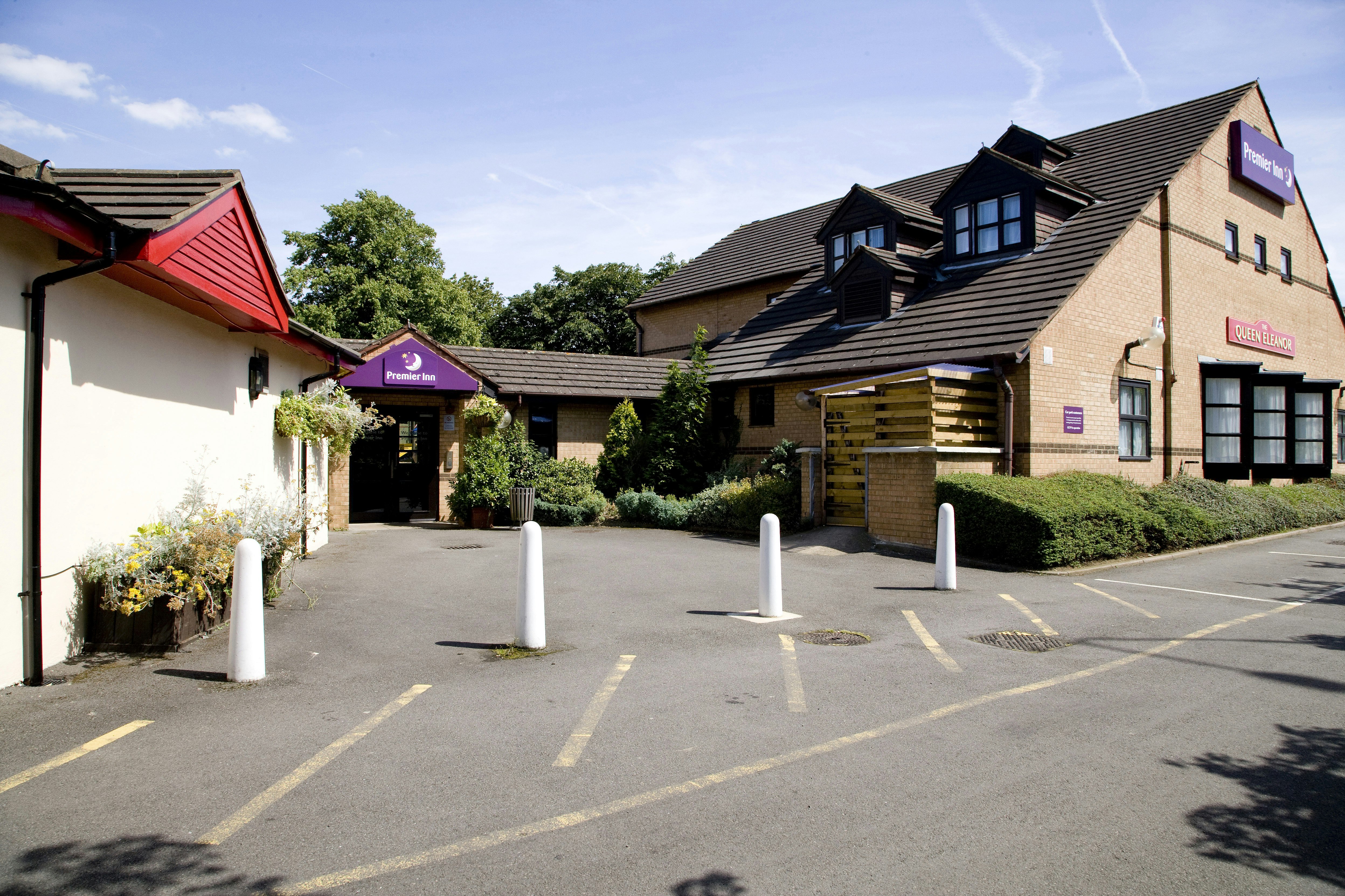Premier Inn Northampton South (Wootton) 34/41