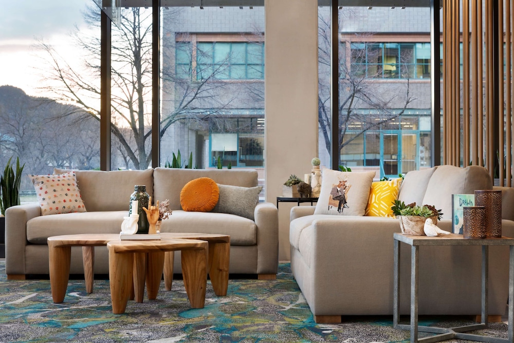 Embassy Suites By Hilton Boulder 43/51
