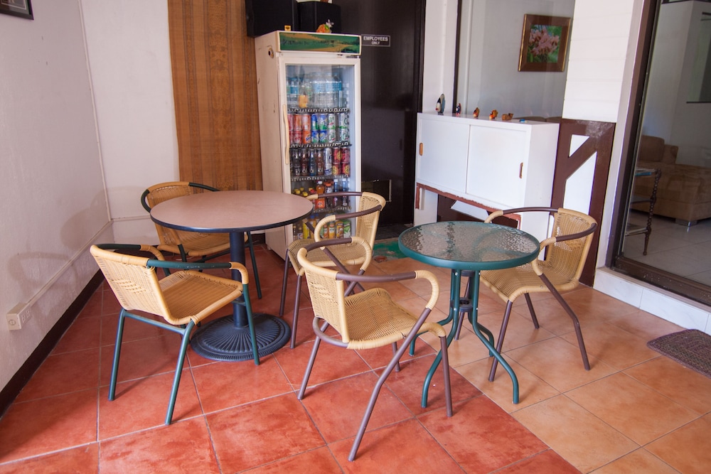 St. Nicolas Inn CDO City Center 33/55