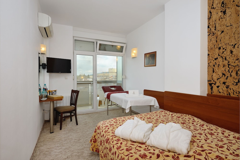 Augusta SPA Hotel 26/72