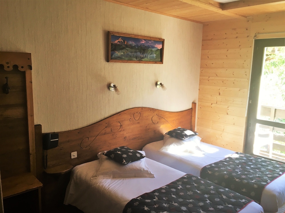 Hotel Le Soly Varnay 31/68